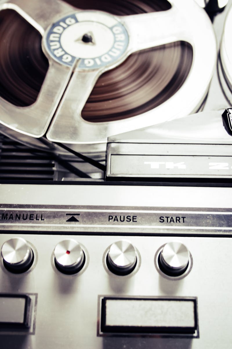 處理財務窘境：借錢 或 賣資產？